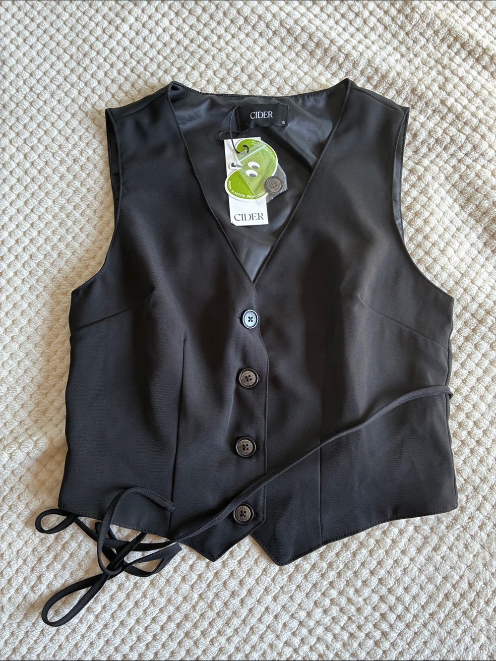Cider Black Button-Front V-neck Sleeveless Waistcoat blazervest
Brand New Size S